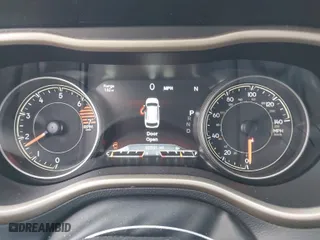 2017 Jeep Cherokee Limited with VIN 1C4PJMDB6HW555493, listed as a IAAI auction lot 41799350 with 92,591 mi miles. Bid and sale history available at carsss.com. Image 7.