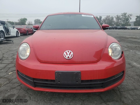 2012 Volkswagen Beetle 2.5L PZEV with VIN 3VWJP7AT8CM607313, listed as a Copart auction lot 75362004 with 95,737 mi miles and Salvage Title. Bid and sale history available at carsss.com. Image 5.