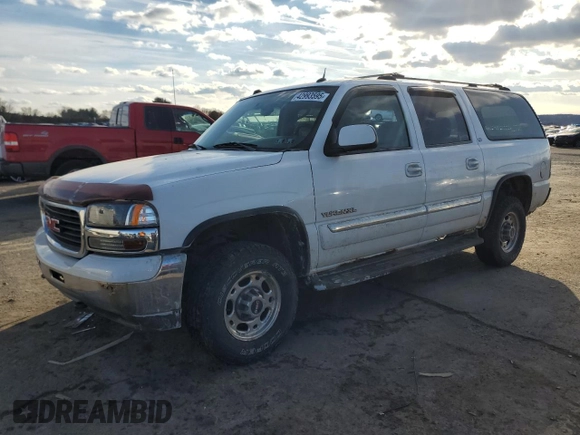 2004 GMC Yukon XL SLT with VIN 3GKGK26G04G233021, listed as a Copart auction lot 42993595 with 144,425 mi miles and Salvage Title. Bid and sale history available at carsss.com. Image 1.