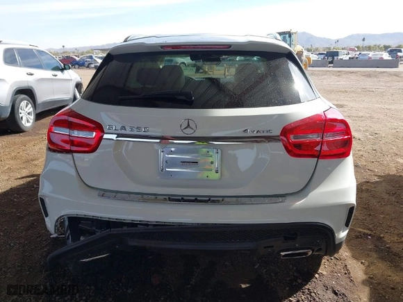2015 Mercedes-Benz GLA-Class GLA 250 with VIN WDCTG4GB8FJ060855, listed as a IAAI auction lot 41401122 with NaN miles. Bid and sale history available at carsss.com. Image 16.