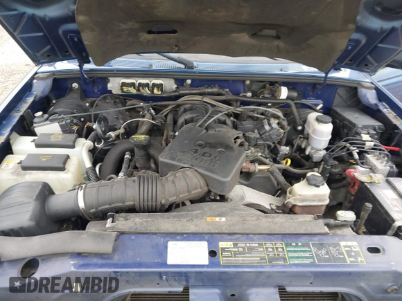 2011 Ford Ranger XLT with VIN 1FTKR4EE2BPA89719, listed as a IAAI auction lot 42212934 with 167,072 mi miles and . Bid and sale history available at carsss.com. Image 10.