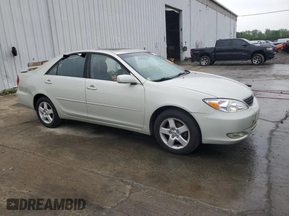 2004 Toyota Camry LE z VIN JTDBE32K940297754, wystawiony jako Copart lot #55809155 z przebiegiem 232 092 mil mil oraz Szkoda całkowita • Salvage title. Historia ofert i sprzedaży dostępna na DreamBid. Obrazek 4.
