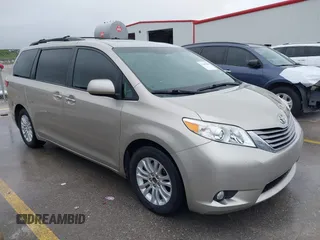 2015 Toyota Sienna XLE with VIN 5TDYK3DCXFS578888, listed as a IAAI auction lot 42187384 with 105,287 mi miles and . Bid and sale history available at DreamBid. Image 1.