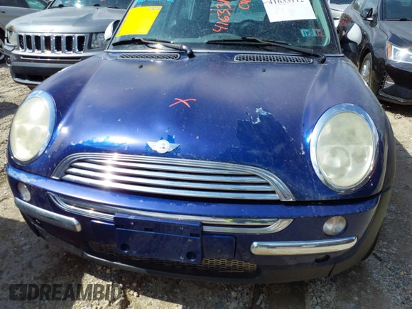 2002 MINI Hardtop with VIN WMWRC33482TC36492, listed as a IAAI auction lot 41633112 with 133,672 mi miles and . Bid and sale history available at DreamBid. Image 18.