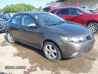 2010 Kia Forte EX z VIN KNAFU4A2XA5259716, wystawiony jako IAAI lot #42381614 z przebiegiem 111 648 mil mil oraz . Historia ofert i sprzedaży dostępna na DreamBid. Obrazek 1.