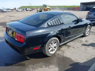 2008 Ford Mustang Deluxe with VIN 1ZVHT80N085138945, listed as a IAAI auction lot 41820988 with 127,880 mi miles. Bid and sale history available at carsss.com. Image 4.