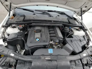 2011 BMW 3 Series 328i with VIN WBAKE3C5XBE441544, listed as a Copart auction lot 86638984 with 131,700 mi miles and Salvage Title. Bid and sale history available at DreamBid. Image 12.