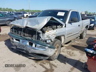 2000 Dodge 1500 with VIN 3B7HC13Y0YM223231, listed as a IAAI auction lot 42001081 with 150,878 mi miles. Bid and sale history available at carsss.com. Image 17.