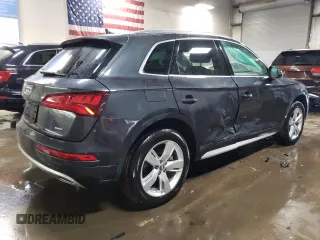 2019 Audi Q5 Premium with VIN WA1ANAFYXK2079977, listed as a Copart auction lot 46143885 with 41,468 mi miles and Salvage Title. Bid and sale history available at carsss.com. Image 3.