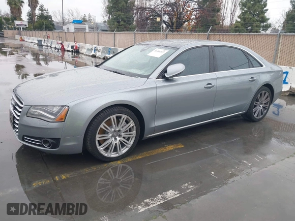 2012 Audi A8 z VIN WAURVAFD5CN008320, wystawiony jako IAAI lot #41508237 z przebiegiem 183 398 mil mil oraz . Historia ofert i sprzedaży dostępna na DreamBid. Obrazek 17.