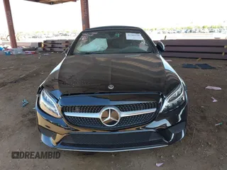 2019 Mercedes-Benz C 300 with VIN WDDWK8DB0KF776651, listed as a IAAI auction lot 42509259 with 28,061 mi miles and . Bid and sale history available at DreamBid. Image 13.