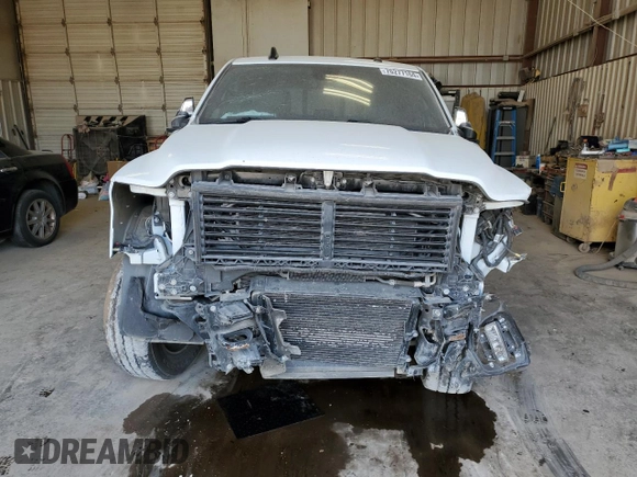 2022 Ram 2500 Limited with VIN 3C6UR5SL9NG272391, listed as a Copart auction lot 76277164 with 37,869 mi miles and Salvage title. Bid and sale history available at DreamBid. Image 5.