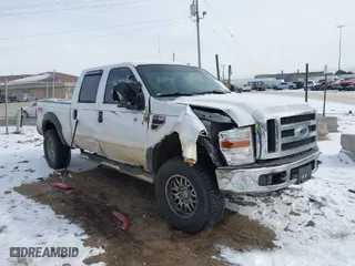 2009 Ford Super Duty F-250 SRW XL with VIN 1FTSW21R79EA73270, listed as a IAAI auction lot 41489573 with 181,149 mi miles. Bid and sale history available at carsss.com. Image 1.