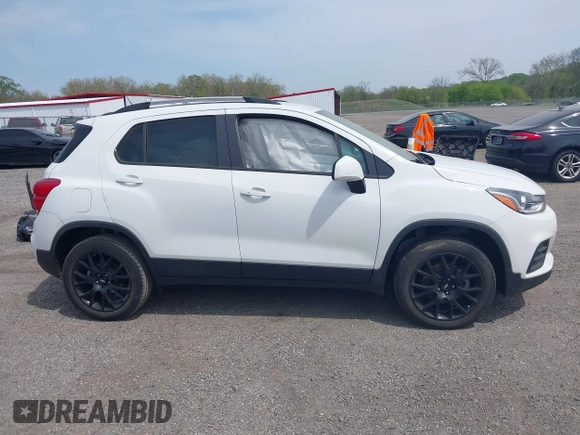 2022 Chevrolet Trax LT with VIN KL7CJPSM4NB530127, listed as a IAAI auction lot 42103923 with 34,851 mi miles and . Bid and sale history available at DreamBid. Image 13.