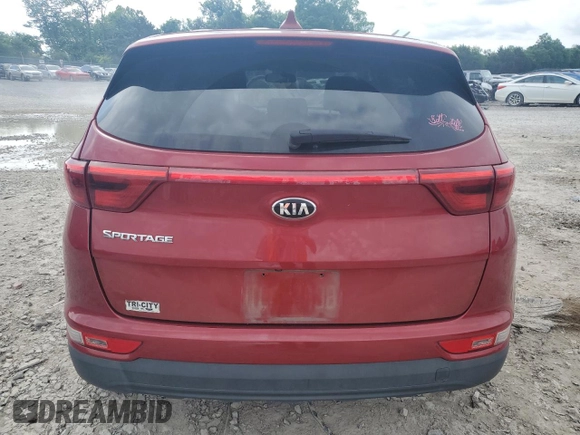 2018 Kia Sportage LX z VIN KNDPMCACXJ7436215, wystawiony jako Copart lot #57207445 z przebiegiem 87 618 mil mil oraz Szkoda całkowita • Salvage title. Historia ofert i sprzedaży dostępna na DreamBid. Obrazek 6.