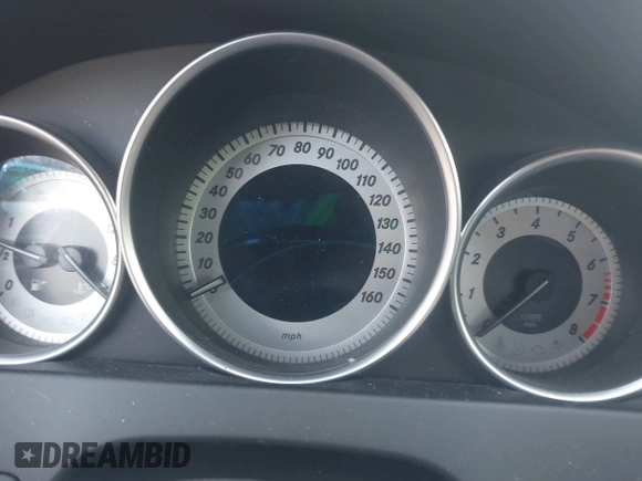 2014 Mercedes-Benz C-Class C 250 Sport with VIN WDDGF4HB4EA954395, listed as a IAAI auction lot 41929039 with 1 mi miles. Bid and sale history available at carsss.com. Image 7.