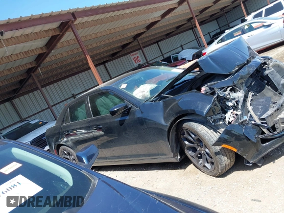 2019 Chrysler 300 Touring with VIN 2C3CCAAG8KH614299, listed as a IAAI auction lot 42008835 with 86,600 mi miles and . Bid and sale history available at DreamBid. Image 13.