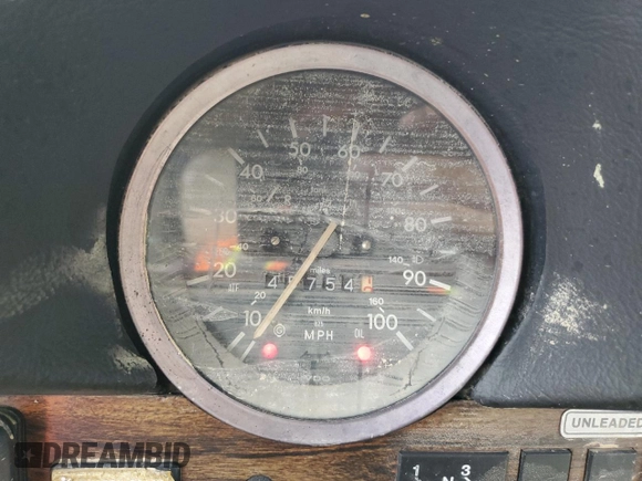 1977 Volkswagen Beetle with VIN 1572044306, listed as a Copart auction lot 63711884 with 45,754 mi miles and Salvage Title. Bid and sale history available at DreamBid. Image 9.