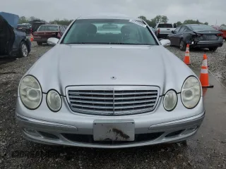 2003 Mercedes-Benz E 320 with VIN WDBUF65J13A207806, listed as a Copart auction lot 55313995 with 146,275 mi miles and Salvage Title. Bid and sale history available at DreamBid. Image 5.