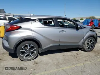 2018 Toyota C-HR XLE z VIN NMTKHMBX5JR014024, wystawiony jako Copart lot #56367465 z przebiegiem 79 882 mil mil oraz Szkoda całkowita • Salvage title. Historia ofert i sprzedaży dostępna na DreamBid. Obrazek 3.