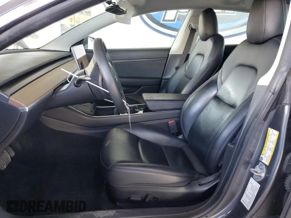 2020 Tesla Model 3 Standard Range Plus z VIN 5YJ3E1EA3LF803624, wystawiony jako Copart lot #56145255 z przebiegiem 149 398 mil mil oraz Szkoda całkowita • Salvage title. Historia ofert i sprzedaży dostępna na DreamBid. Obrazek 7.
