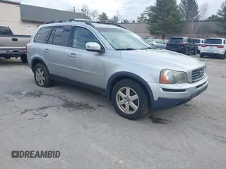 2007 Volvo XC90 I6 with VIN YV4CZ982871369817, listed as a IAAI auction lot 41867346 with 211,868 mi miles. Bid and sale history available at carsss.com. Image 1.