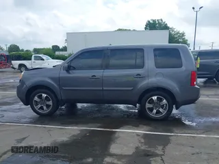 2015 Honda Pilot SE z VIN 5FNYF3H35FB034592, wystawiony jako IAAI lot #42133579 z przebiegiem 108 980 mil mil oraz . Historia ofert i sprzedaży dostępna na DreamBid. Obrazek 14.