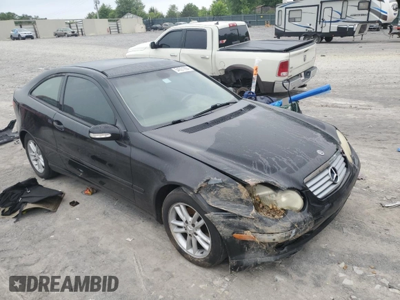 2002 Mercedes-Benz C 230/260/280/320 with VIN WDBRN47J62A348203, listed as a Copart auction lot 54551994 with 196,997 mi miles and Salvage Title. Bid and sale history available at DreamBid. Image 4.