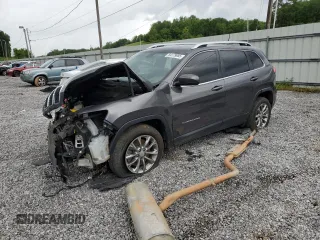 2019 Jeep Cherokee Latitude Plus z VIN 1C4PJLLBXKD176169, wystawiony jako Copart lot #54179955 z przebiegiem 176 091 mil mil oraz Szkoda całkowita • Salvage title. Historia ofert i sprzedaży dostępna na DreamBid. Obrazek 1.