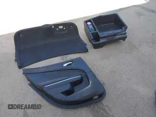 2019 Dodge Charger Scat Pack с VIN 2C3CDXGJ7KH717796, выставлен на аукционе IAAI как лот 42244154 с пробегом 84 385 миль миль и . История ставок и продаж доступна на DreamBid. Изображение 18.