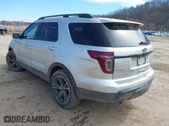 2013 Ford Explorer Sport with VIN 1FM5K8GT2DGC43798, listed as a IAAI auction lot 41673354 with 182,994 mi miles and . Bid and sale history available at carsss.com. Image 3.