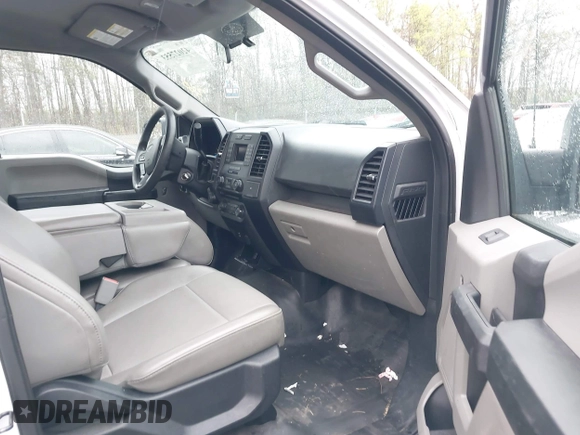 2016 Ford F-150 XL with VIN 1FTMF1C85GKD27709, listed as a IAAI auction lot 42027553 with 188,534 mi miles. Bid and sale history available at carsss.com. Image 5.