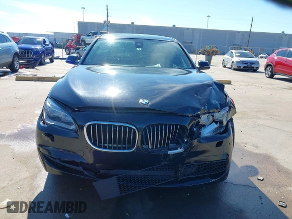 2015 BMW 7 Series 750Li xDrive with VIN WBAYF8C59FD655120, listed as a IAAI auction lot 41315152 with 82,244 mi miles and . Bid and sale history available at carsss.com. Image 12.