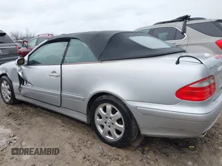 2003 Mercedes-Benz CLK 320 z VIN WDBLK65G33T141954, wystawiony jako IAAI lot #41676472 z przebiegiem 68 041 mil mil oraz . Historia ofert i sprzedaży dostępna na DreamBid. Obrazek 14.