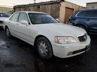 2004 Acura RL w/Navigation System with VIN JH4KA966X4C001987, listed as a Copart auction lot 84900254 with 151,465 mi miles and Clean Title. Bid and sale history available at carsss.com. Image 4.