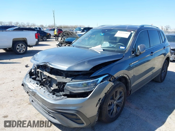 2023 Volkswagen Tiguan SE with VIN 3VV3B7AX5PM142378, listed as a IAAI auction lot 41835204 with 13,670 mi miles and . Bid and sale history available at DreamBid. Image 17.
