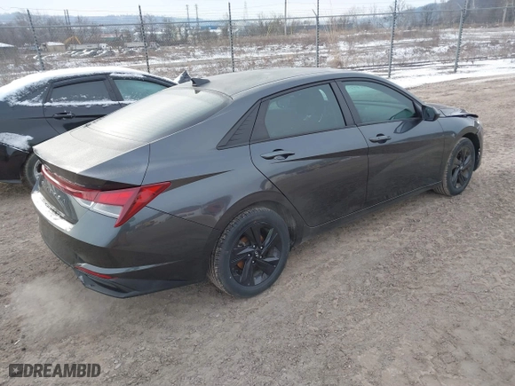 2021 Hyundai Elantra SEL with VIN 5NPLM4AG0MH019175, listed as a IAAI auction lot 41590000 with 63,345 mi miles. Bid and sale history available at carsss.com. Image 4.