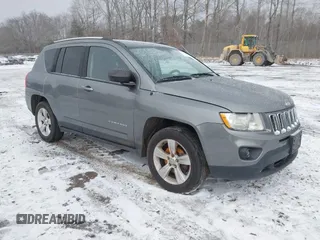 2013 Jeep Compass Sport with VIN 1C4NJDBB4DD280285, listed as a IAAI auction lot 41338884 with 119,714 mi miles. Bid and sale history available at carsss.com. Image 1.