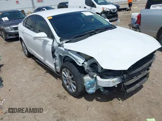 2017 Ford Fusion SE with VIN 3FA6P0H75HR370403, listed as a IAAI auction lot 42072154 with 113,941 mi miles. Bid and sale history available at carsss.com. Image 1.