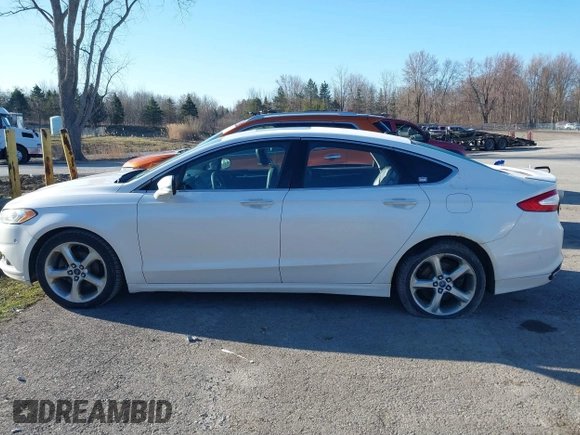 2013 Ford Fusion Titanium with VIN 3FA6P0D99DR147928, listed as a IAAI auction lot 41898122 with 135,693 mi miles. Bid and sale history available at carsss.com. Image 14.