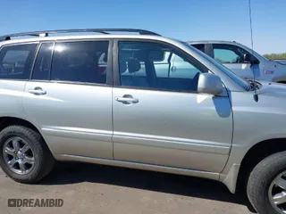 2004 Toyota Highlander with VIN JTEEP21A140009053, listed as a IAAI auction lot 41743965 with 204,882 mi miles. Bid and sale history available at carsss.com. Image 13.