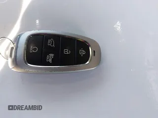 2024 Hyundai Palisade Limited z VIN KM8R54GE2RU678722, wystawiony jako IAAI lot #42052885 z przebiegiem 19 757 mil mil oraz . Historia ofert i sprzedaży dostępna na DreamBid. Obrazek 11.