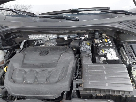 2020 Volkswagen Tiguan SE with VIN 3VV2B7AXXLM006852, listed as a IAAI auction lot 41847653 with 87,123 mi miles. Bid and sale history available at carsss.com. Image 10.