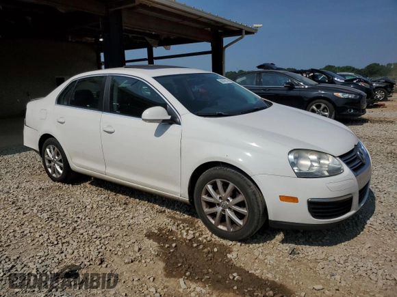 2010 Volkswagen Jetta SEL with VIN 3VWRX7AJ0AM047012, listed as a Copart auction lot 59076515 with 189,464 mi miles and Salvage title. Bid and sale history available at DreamBid. Image 4.