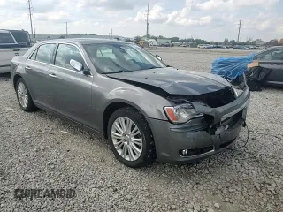 2011 Chrysler 300 C z VIN 2C3CK6CT8BH573845, wystawiony jako Copart lot #56337545 z przebiegiem 89 332 mil mil oraz Szkoda całkowita • Salvage title. Historia ofert i sprzedaży dostępna na DreamBid. Obrazek 13.