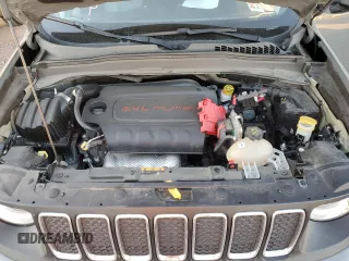 2020 Jeep Renegade Latitude с VIN ZACNJABB6LPM03354, выставлен на аукционе Copart как лот 85270054 с пробегом Не указан миль и Списание • Salvage title. История ставок и продаж доступна на DreamBid. Изображение 11.