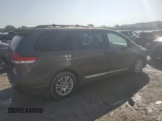 2012 Toyota Sienna XLE AAS z VIN 5TDYK3DC2CS196804, wystawiony jako Copart lot #65655755 z przebiegiem 298 629 mil mil oraz Czysty tytuł • Clean title. Historia ofert i sprzedaży dostępna na DreamBid. Obrazek 3.