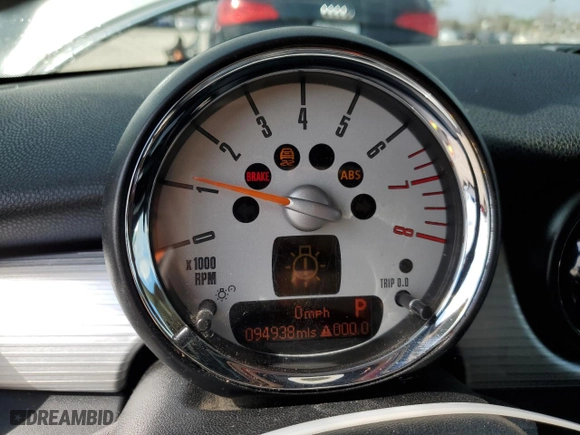 2011 MINI Cooper Hardtop with VIN WMWSU3C5XBTX96096, listed as a Copart auction lot 43148125 with 94,938 mi miles and Salvage Title. Bid and sale history available at carsss.com. Image 9.