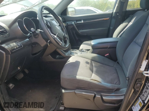 2013 Kia Sorento LX with VIN 5XYKT4A6XDG364050, listed as a Copart auction lot 52725905 with 166,866 mi miles and Salvage title. Bid and sale history available at DreamBid. Image 7.