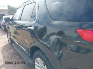 2014 Ford Explorer XLT with VIN 1FM5K8D8XEGB33891, listed as a IAAI auction lot 42143059 with 180,255 mi miles and . Bid and sale history available at carsss.com. Image 20.